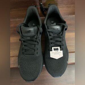 New Avis Women's Black Athletic Running Shoes. Size 8.5